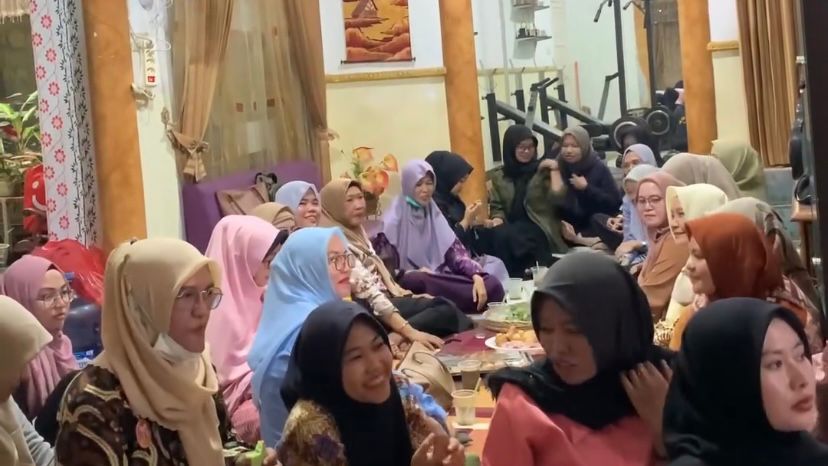 Arisan Ke-6 Keluarga Besar Bina Sriwijaya Arisan Ke-6 Keluarga Besar Bina Sriwijaya